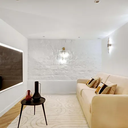 Luxury Duplex 2bdr-6p - Bath And Billard Apartment